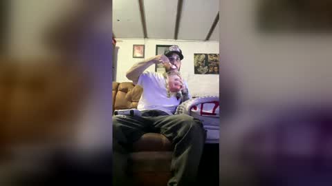 Snapshot of panthers_room chatting on 10, 4, 2026 panthers_room online show from 10, 4, 2026