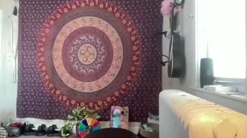 Pantiesofthefae online show from 1, 2, 2025