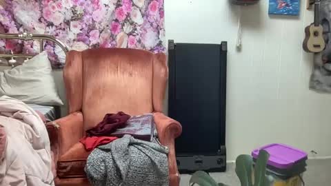 Pantiesofthefae online show from 22, 9, 2025