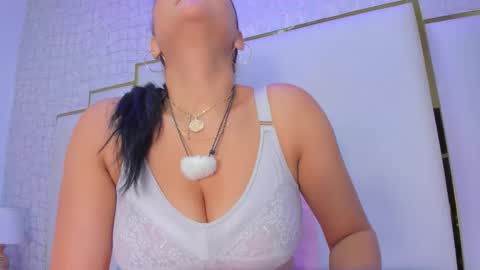 Paola  online show from 7, 2, 2026