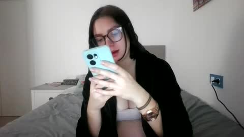 Paola Hard online show from 5, 12, 2025