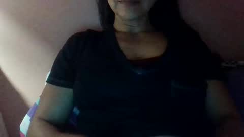Snapshot of paolamz10 chatting on 15, 12, 2025 paolamz10 online show from 15, 12, 2025