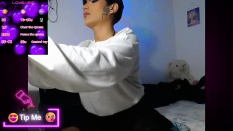 Snapshot of papi_mami_live_ chatting on 18, 11, 2025 papi_mami_live_ online show from 18, 11, 2025