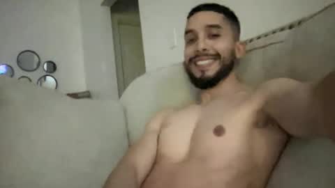 papicubano_guapo23cm online show from 18, 1, 2025