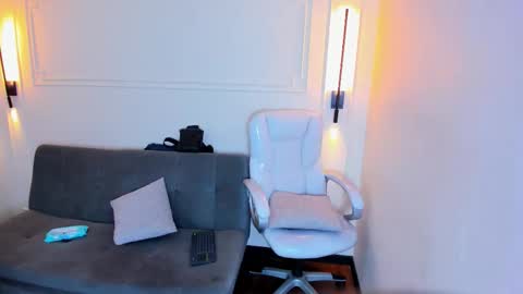 Snapshot of paradise_boy_s chatting on 13, 12, 2025 Ryan And Casper online show from 13, 12, 2025