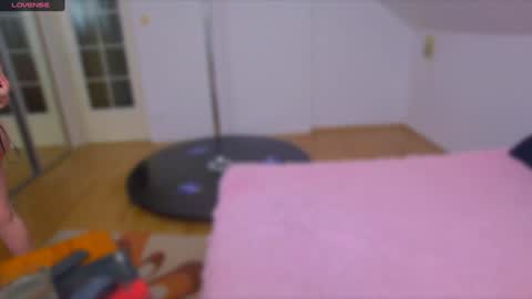 Victoria online show from 31, 1, 2025