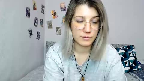 paradisexparadisex online show from 19, 1, 2025