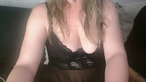 parejitahot30 online show from 5, 3, 2026