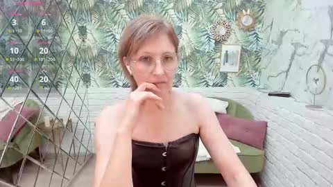 Paris online show from 2, 12, 2025