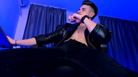 Paris online show from 22, 1, 2025