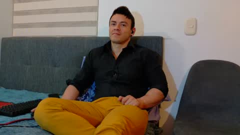 Mark Paris online show from 12, 10, 2025