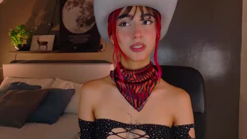 PARIS online show from 28, 10, 2025