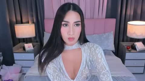 parismilker online show from 11, 6, 2026