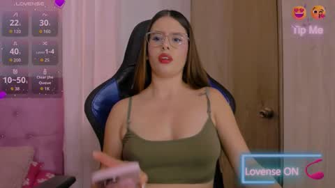 Snapshot of parisshayk chatting on 6, 3, 2026 Paris online show from 6, 3, 2026