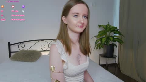 Snapshot of parisvex chatting on 6, 6, 2026 parisvex online show from 6, 6, 2026
