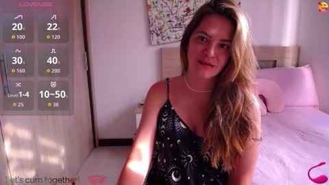 Snapshot of pariswlls chatting on 11, 9, 2025 Paris online show from 11, 9, 2025