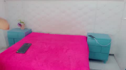 party_fre_girl online show from 11, 11, 2025