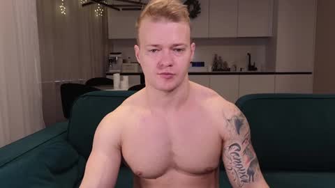 Snapshot of pashka_x chatting on 12, 1, 2025 Pashka online show from 12, 1, 2025