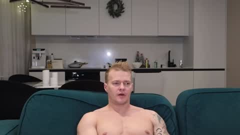 Snapshot of pashka_x chatting on 12, 1, 2025 Pashka online show from 12, 1, 2025