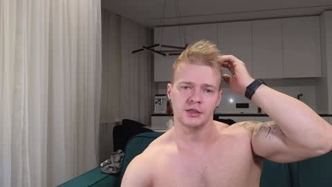 Snapshot of pashka_x chatting on 17, 1, 2025 Pashka online show from 17, 1, 2025