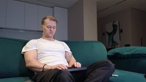 Snapshot of pashka_x chatting on 17, 9, 2025 Pashka online show from 17, 9, 2025