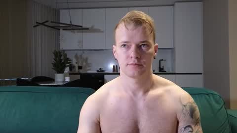 Snapshot of pashka_x chatting on 25, 9, 2025 Pashka online show from 25, 9, 2025