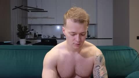 Snapshot of pashka_x chatting on 17, 10, 2025 Pashka online show from 17, 10, 2025