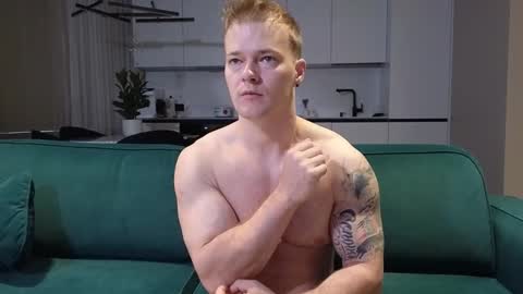 Snapshot of pashka_x chatting on 21, 10, 2025 Pashka online show from 21, 10, 2025