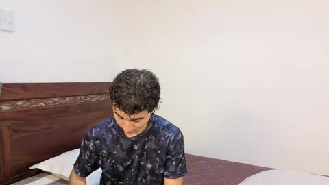 Snapshot of patri_ck_villa chatting on 16, 12, 2025 patri_ck_villa online show from 16, 12, 2025