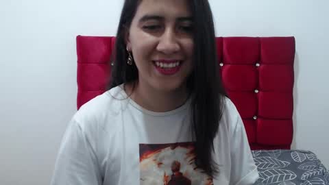 pau_gomez_0809 online show from 15, 12, 2024