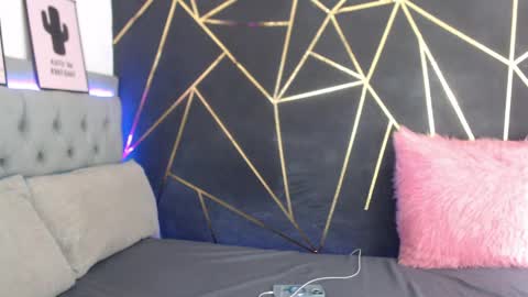 paulina online show from 24, 4, 2026