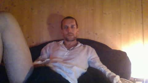 Snapshot of paueriwan chatting on 12, 3, 2025 paueriwan online show from 12, 3, 2025