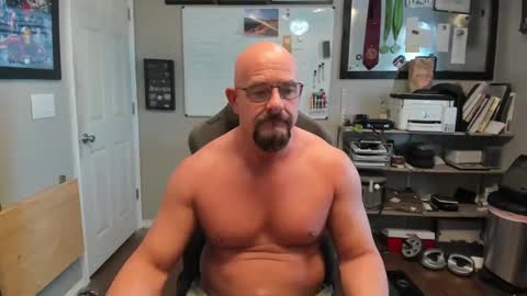 Justeffingaround online show from 27, 2, 2025