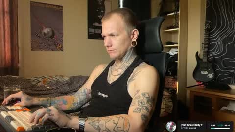 Snapshot of paul_razor chatting on 5, 4, 2026 Paul online show from 5, 4, 2026