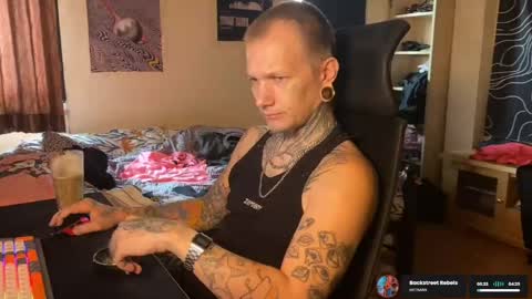 Snapshot of paul_razor chatting on 8, 4, 2026 Paul online show from 8, 4, 2026