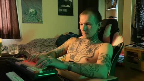 Snapshot of paul_razor chatting on 16, 4, 2026 Paul online show from 16, 4, 2026