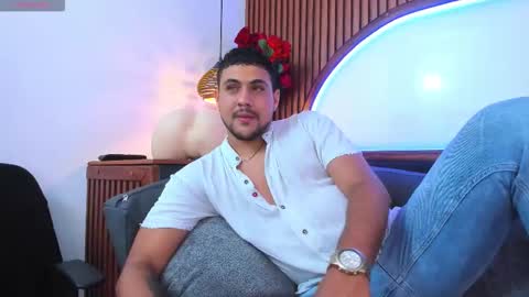 Snapshot of paul_rivera chatting on 20, 11, 2025 Paul Rivera online show from 20, 11, 2025