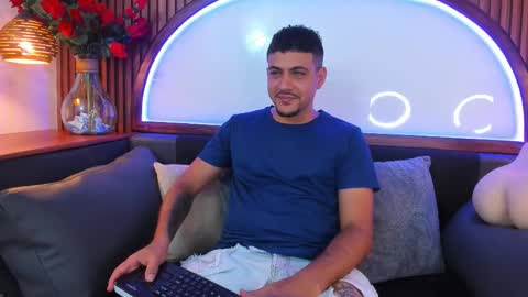 Snapshot of paul_rivera chatting on 4, 12, 2025 Paul Rivera online show from 4, 12, 2025