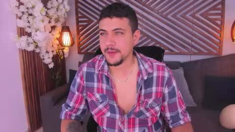 Snapshot of paul_rivera chatting on 13, 1, 2026 Paul Rivera online show from 13, 1, 2026