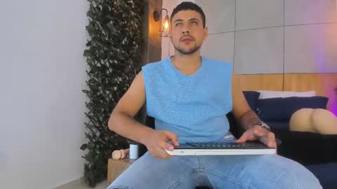 Snapshot of paul_rivera chatting on 4, 2, 2026 Paul Rivera online show from 4, 2, 2026