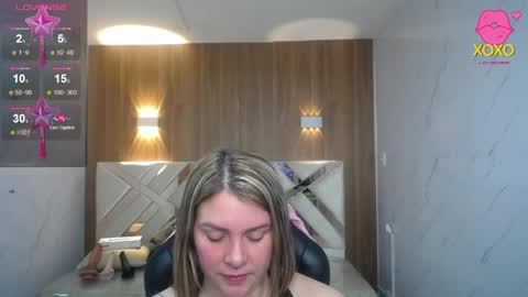 Paula online show from 10, 4, 2026