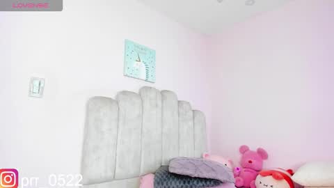 Snapshot of paula_cosio chatting on 18, 12, 2025 dahia online show from 18, 12, 2025