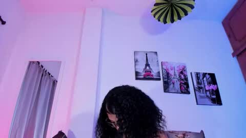 Snapshot of paulete_w chatting on 20, 12, 2025 Pau online show from 20, 12, 2025