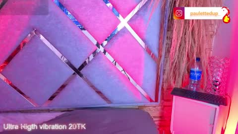 Snapshot of paulette_dupont_ chatting on 11, 4, 2026 paulette_dupont_ online show from 11, 4, 2026