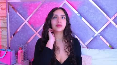Snapshot of paulette_dupont_ chatting on 3, 5, 2026 paulette_dupont_ online show from 3, 5, 2026
