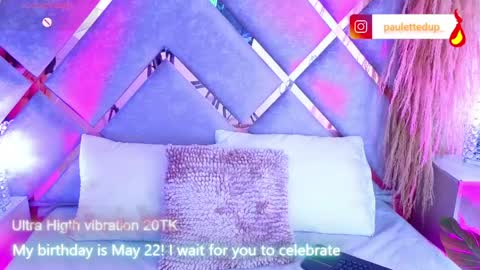 Snapshot of paulette_dupont_ chatting on 13, 5, 2026 paulette_dupont_ online show from 13, 5, 2026