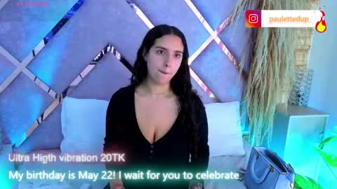Snapshot of paulette_dupont_ chatting on 18, 5, 2026 paulette_dupont_ online show from 18, 5, 2026