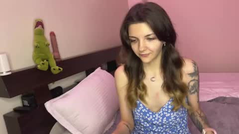 Isla  Chase online show from 23, 2, 2025