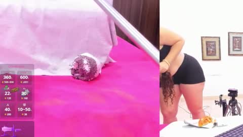 Paulina Davis  online show from 22, 1, 2025