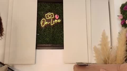 Snapshot of paulina_saruma chatting on 29, 11, 2025 PAU online show from 29, 11, 2025